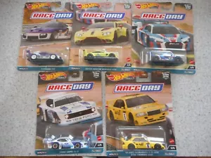 HOT WHEELS PREMIUM FPY86 RACE4 DAY SET INC PORSCHE ASTON FORD MERCEDES - Picture 1 of 7