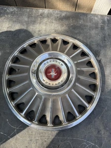 Vintage 1967 Ford MUSTANG Hubcap 14" - Picture 1 of 4
