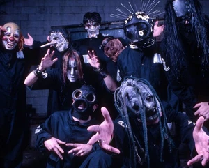 Slipknot Vintage Band Shot 1999 - 8x10 Print - Picture 1 of 3