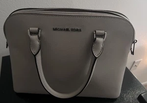 Michael Kors Medium Cindy Dome Satchel in taupe. EXCELLENT CONDITION - Picture 1 of 5