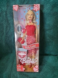 Barbie Con Amore 2005 Bambola da Collezione con Collana e Biglietto San Valentino - Nuova - Foto 1 di 5