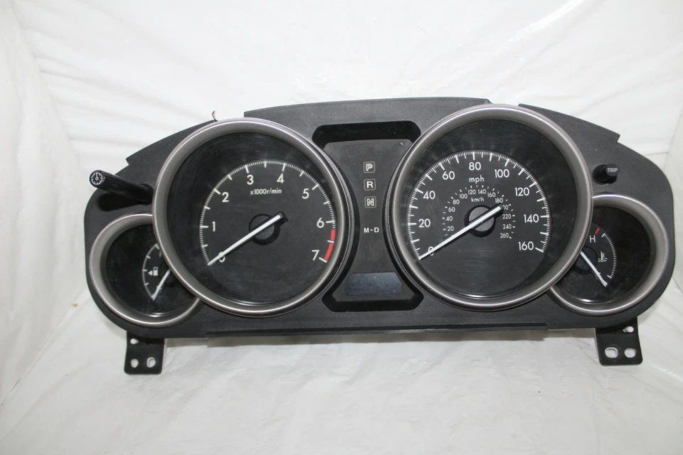 Cuadro de instrumentos velocímetro 2011 2012 2013 Mazda 6 panel de instrumentos 34.133 millas Foto 1 de 4