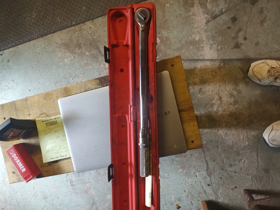 MATCO T150FR 1/2 INCH TORQUE WRENCH LOOK - Image 1 of 2