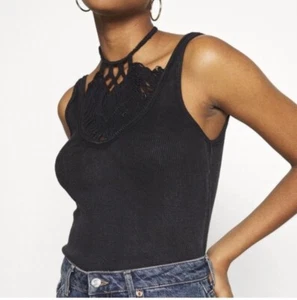 Neu mit Etikett Free People Thalia Tanktop mit Häkelausschnitt schwarz XS - Bild 1 von 5