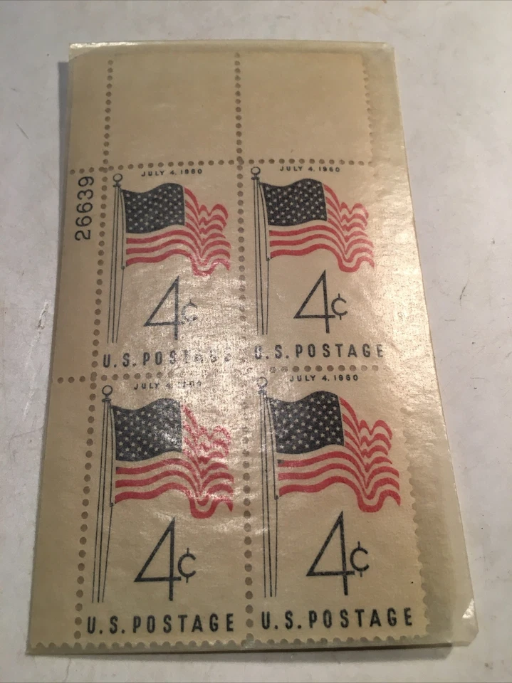 BLOCK OF 4 July. 4 1960 4 Cent UNITED STATES POSTAGE STAMPS Flag - Image 1 of 1