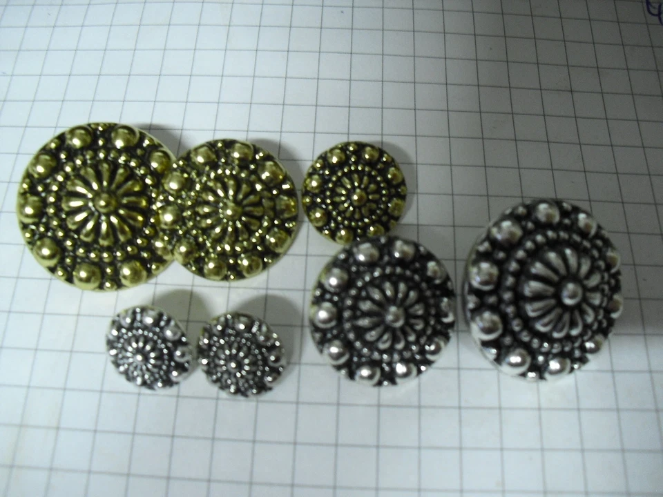 Trachten-Knöpfe Metall gold/silber mit Muster 10, 14, 20 und 24mm Restposten!!! - Bild 1 von 1