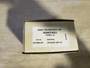 HONEYWELL 30755956-502 Cap/Glass Assembly Kit Screw on Cover for Transmitters - Picture 1 of 1
