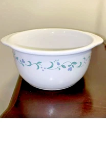 CORELLE COUNTRY COTTAGE STONEWARE 1.5 QT CASSEROLE DISH ( NO LID) - Picture 1 of 4