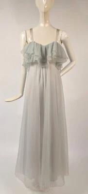 VESTIDO DE NOCHE LARGO DE NAILON TRANSPARENTE VINTAGE AÑOS 70 CON BUSTO CON VOLANTES Foto 1 de 4