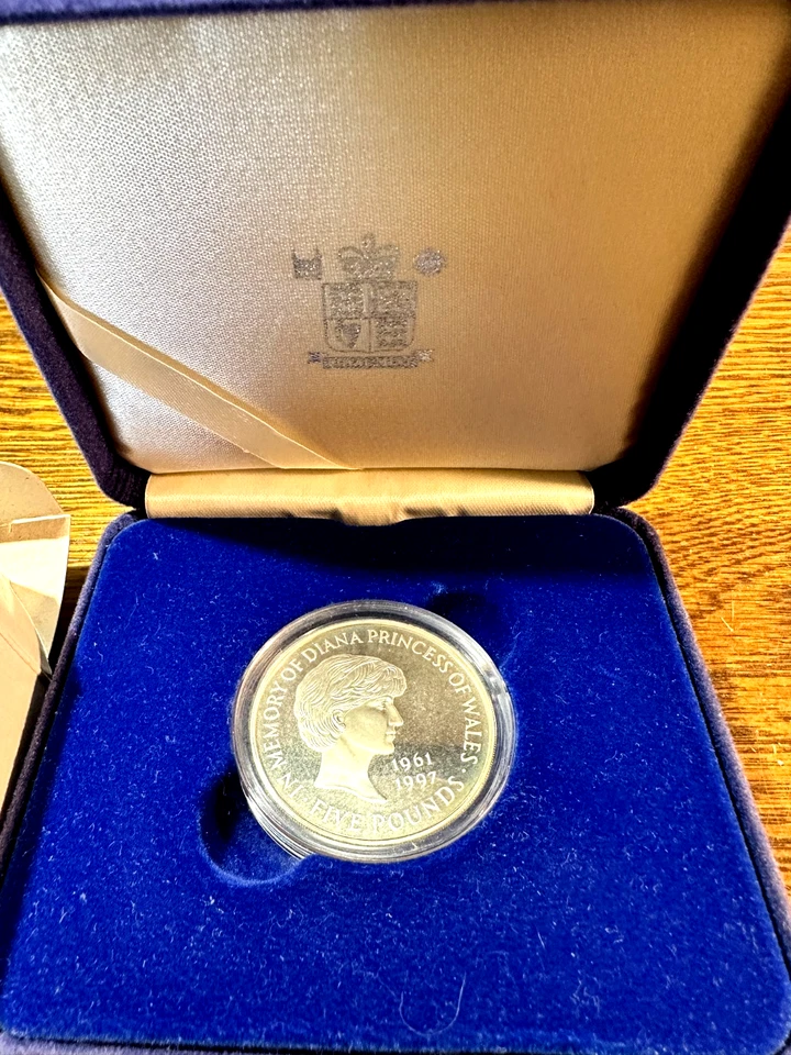 1999 Diana Great Britain 5 Pounds Sterling w/Box & COA Best Price Ebay* CHRC - Image 1 of 4