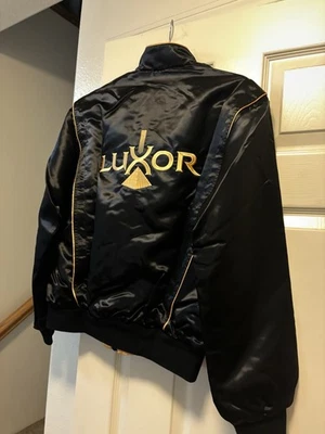 Jaqueta de cetim masculina Luxor Las Vegas boxe nova sem etiquetas Gold Fight pequena - Imagem 1 de 4