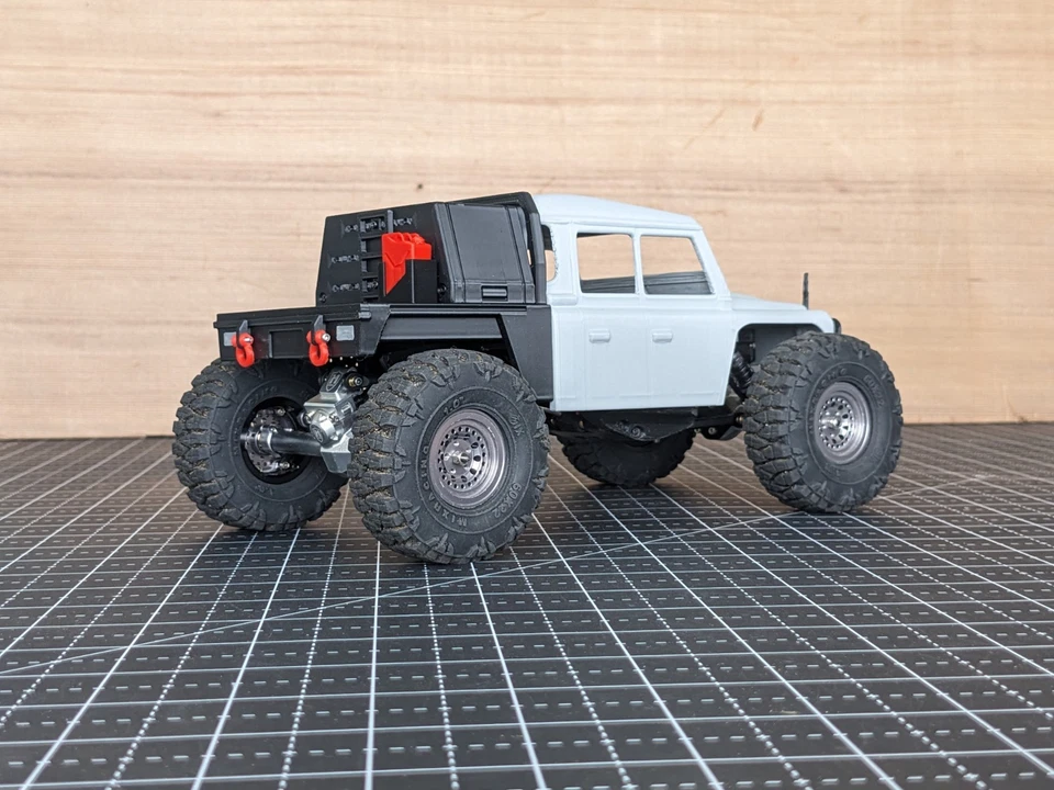 Axial SCX24 1/24 Land Rover Defender 150-155mm RC Body Crawler Overland - Image 1 of 4