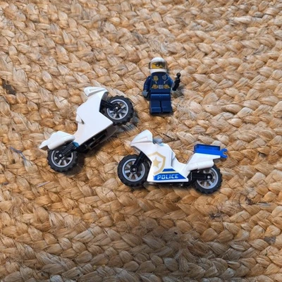 Lot of 2 Lego CITY Police Motorcycles one No Stickers + Helicopter Pilot Minifig - Image 1 of 4