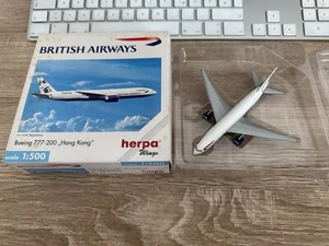 Herpa 506465 Aereo Boeing 777-200 Hong Kong 1:500 Buone Condizioni In OVP - Foto 1 di 2