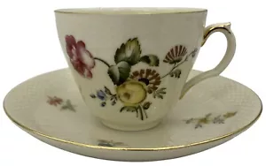 Taza y platillo Royal Copenhagen Frijsenborg # 1870 segunda calidad de fábrica - Imagen 1 de 4