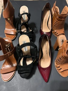 Lot Of 4 pairs of Women’s Shoes heels pumps sandals Size 5 women’s - Picture 1 of 12