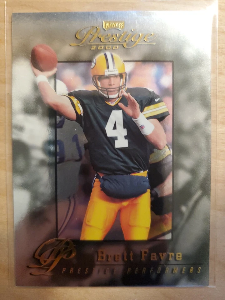 2000 Playoff Prestige Brett Favre PREDTIGE PERFORMERS /2500 card #215 - Image 1 of 2