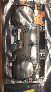 Dell Precision 5550 Mainboard i7-10850H, T2000 --CPU Lüfteranschluss schlecht-- - Bild 1 von 3