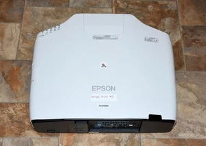 Epson Pro G7500U Projector WUXGA 4K Enhancement - No Lamp - No Lens #2 - Bild 1 von 9