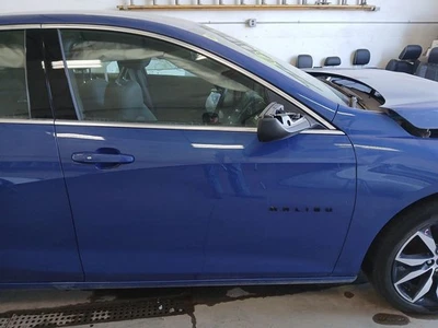 Puerta delantera derecha pasajero automático se adapta a 16-23 MALIBU 3105787 Foto 1 de 4