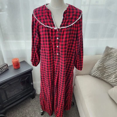 Vtg LANZ OF SALZBURG Flannel Nightgown L Granny Cottagecore red black buffalo - Image 1 of 4