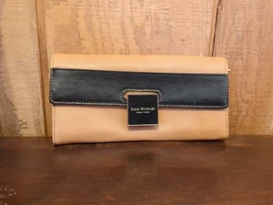 Isaac Mizrahi New York Wallet 8"x4" with Clasp - Picture 1 of 8