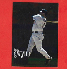 1999 Topps # 229 Tony Gwynn 20th Century’s Best San Diego Padres