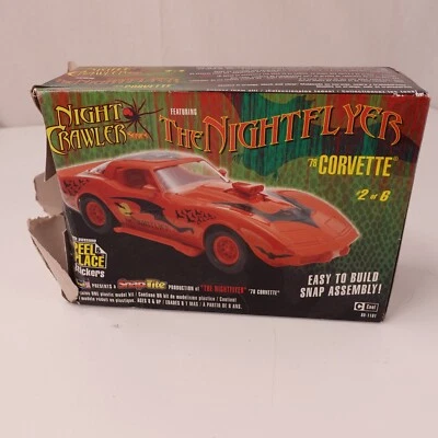 Night Crawler Series The Nightflyers '78 Corvette Revel Modelo 1:32 Foto 1 de 4
