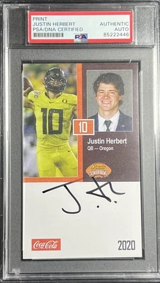 JUSTIN HERBERT AUTO PSA DNA Hard Signed 2020 Senior Bowl TRUE Rookie Card RC 🔥 - Изображение 1 из 4