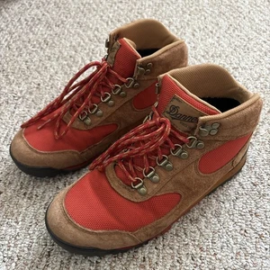 DANNER Jag Women's Monk's Robe Bossa Nova Brick Red Hiking & Town Boots Size 8 - Picture 1 of 11