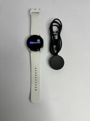 Samsung Galaxy Watch4 40mm GPS WiFi Bluetooth R860 Smart Watch | Silver | Tested - Image 1 of 3