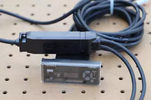 KEYENCE FD-XA5 CON CONTROLADOR Y SENSOR FD-XS1 - Imagen 1 de 5