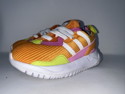SCARPE ADIDAS X KEVIN LYONS REALIZZATE IN PARTE CON MATERIALI RICICLATI Taglia 5K