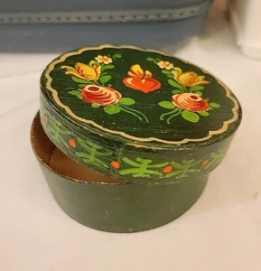 Vintage Hand Painted Mini Wood Trinket Round Box 3.5" X 1.5" - Bild 1 von 9
