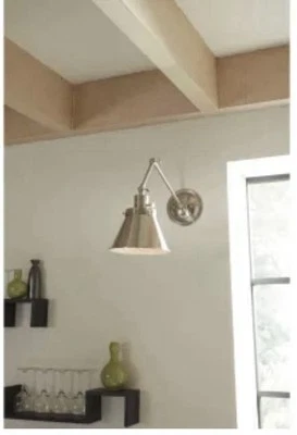 Progress Lighting Hinton 14" Adjustable Wall Sconce P710094-104 - Изображение 1 из 4