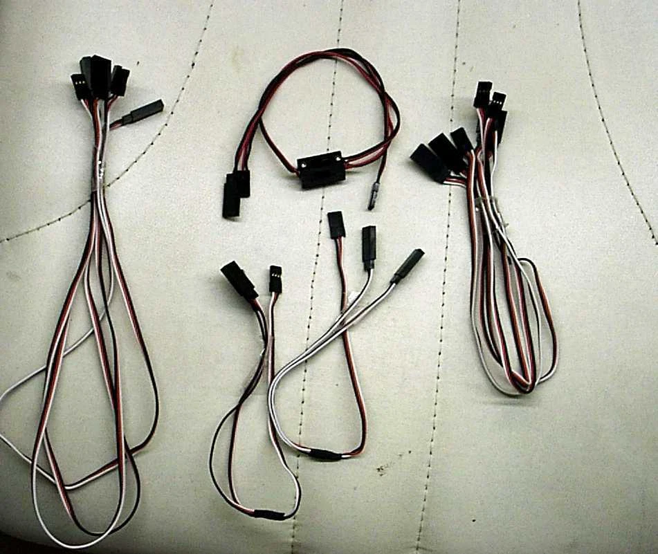 Servo Verlängerung 30 50 100cm Y-Kabel Schalter freie Auswahl Servokabel V-Kabe  - Bild 1 von 1