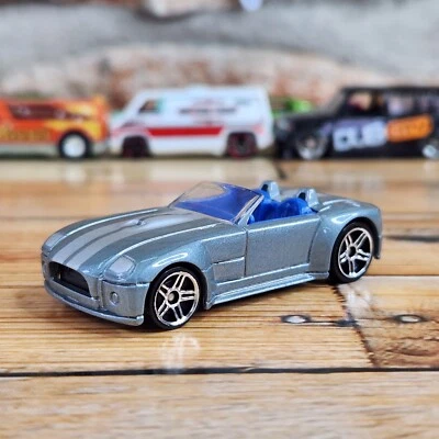 Ford Shelby Cobra Concept 2005 gris HW primera edición Realistix suelto* Hot Wheels Foto 1 de 4