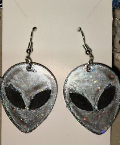 costume jewellery    Sliver Alien Glitter Resin homemade earrings 