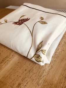 Beautiful double size duvet cover embroidered floral detail beautiful - Picture 1 of 14