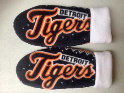 DETROIT TIGERS HANDCRAFTED womens MITTENS MLB winter gloves double layer fleece Cover