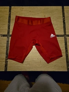 Herren Adidas Alphaskin Aeroready XL Kompressionsshorts rot neu ohne Etikett - Bild 1 von 12