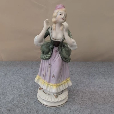VTG Porcelain Figurine Lady Woman Figurine Produced by Hal-sey Fifth Ave. L & M - Image 1 of 4