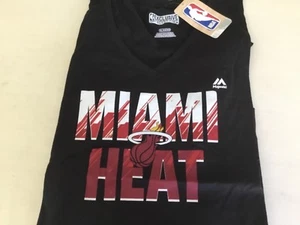 Miami Heat Basketball Adidas Kurzarm Shirt NBA Jungen XL Neu Schwarz V-Ausschnitt T - Bild 1 von 2