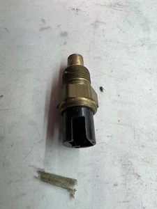 Engine Coolant Temperature Sensor ACDelco 213-70 25036807 - Picture 1 of 3