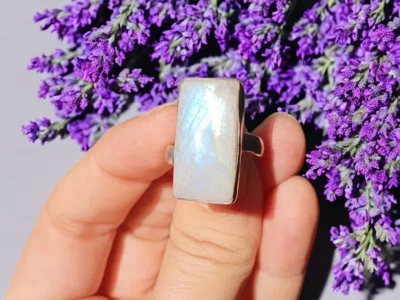 Anillo de piedra lunar arco iris grande plata 925 maciza hecho a mano anillo de mujer Foto 1 de 4