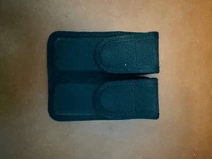 Bolsa de cargador doble Bianchi - Nylon negro - Cierre a presión - Imagen 1 de 4