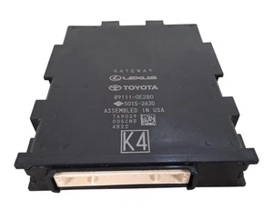 TOYOTA HIGHLANDER pieza eléctrica mixta 2024 891110E280 - Imagen 1 de 24