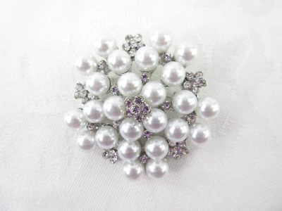 白色珍珠簇胸针胸针水钻簇优雅雪花花朵新品 — 第 1/4 张图片