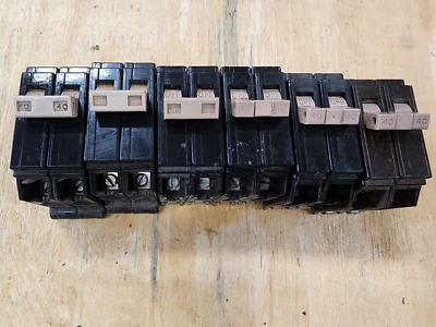 Disyuntor Cutler-Hammer CH240 2 polos 40 amperios usado lote de 6 Foto 1 de 2