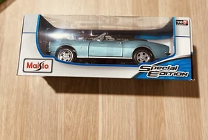 1:18 Scale 1967 Chevrolet Camaro SS 396 Convertible Turquoise Diecast Model Toy - Picture 1 of 5